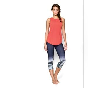 Under Armour Studiolux Artsy Fitted Women's Size Small Capri Pants Leggings Blue